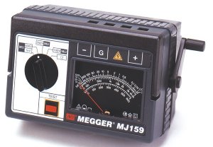 megger-210600-digital-major-megger-insulation-tester-battery-operated